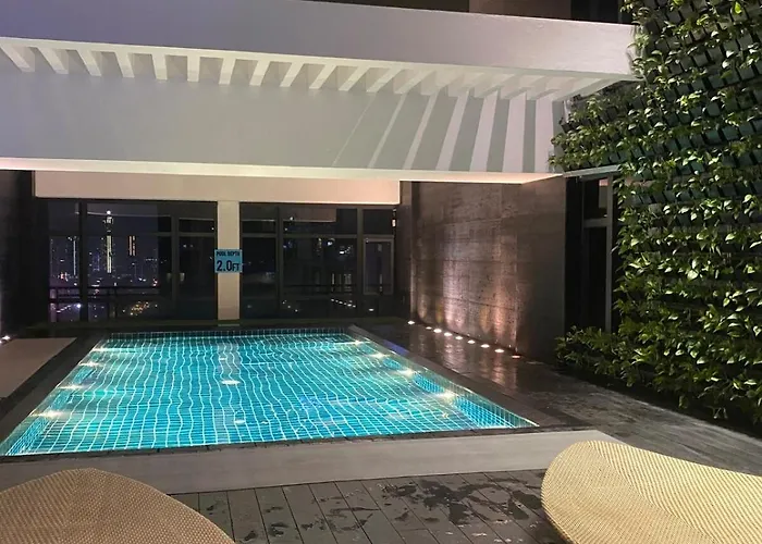Hébergement de vacances 45ft Floor With Fast Wi-fi Pool & Gym Access *