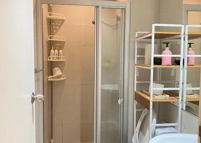 45ft Floor With Fast Wi-fi Pool & Gym Access * Manille